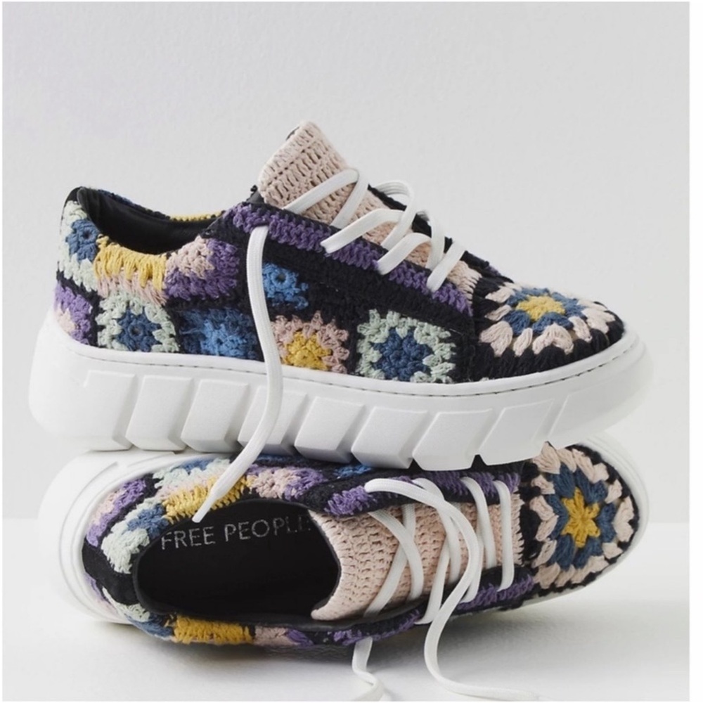 Free People catch me if u can sneakers❤️❤️❤️❤️